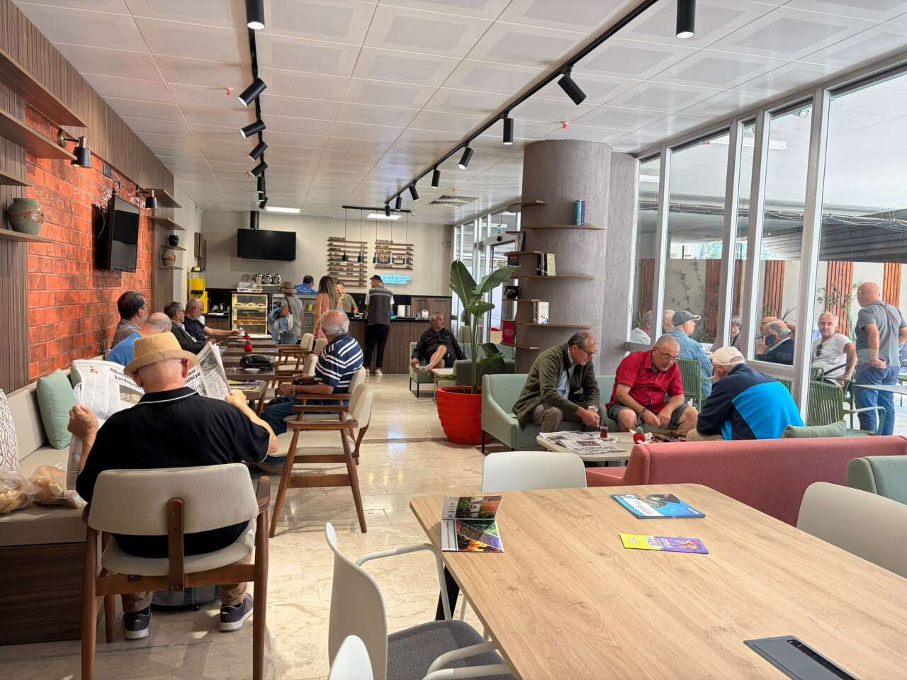Menteşe’de Emekli Kafe Hizmete Başladı 1